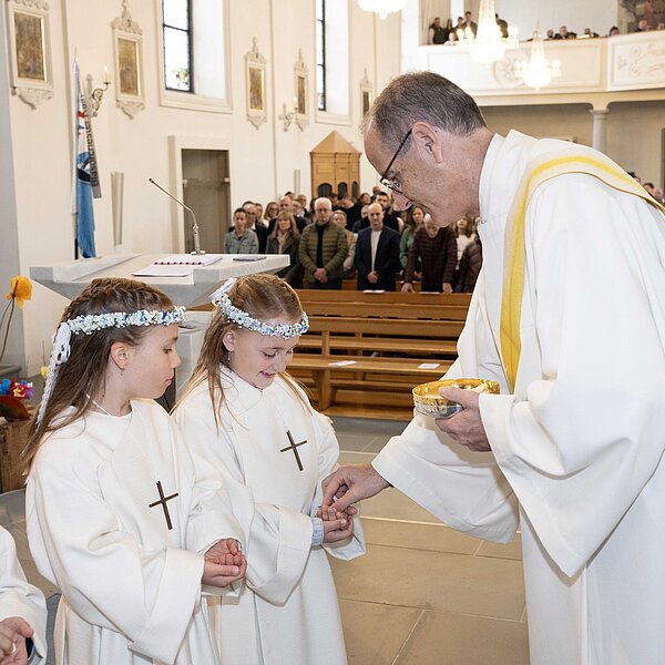 
									Ihr erster «Leib Christi» –Erstkommunion 2026: Bild 8
								