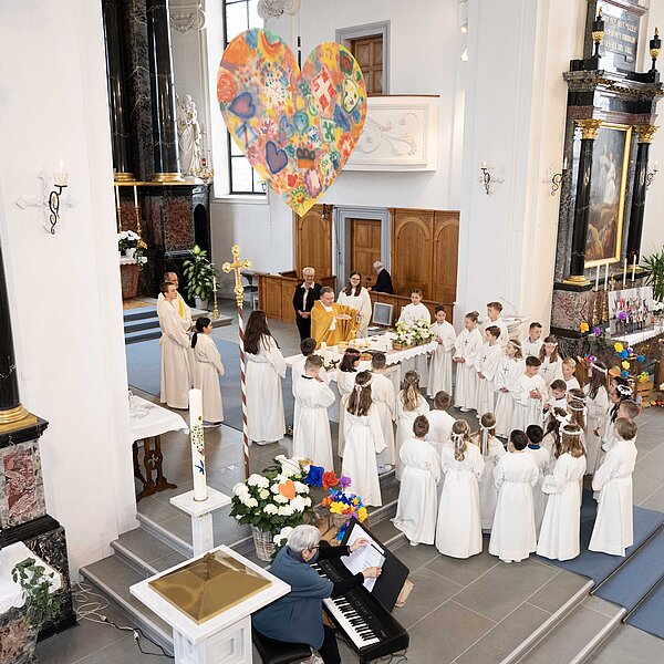 
									Ihr erster «Leib Christi» –Erstkommunion 2026: Bild 7
								