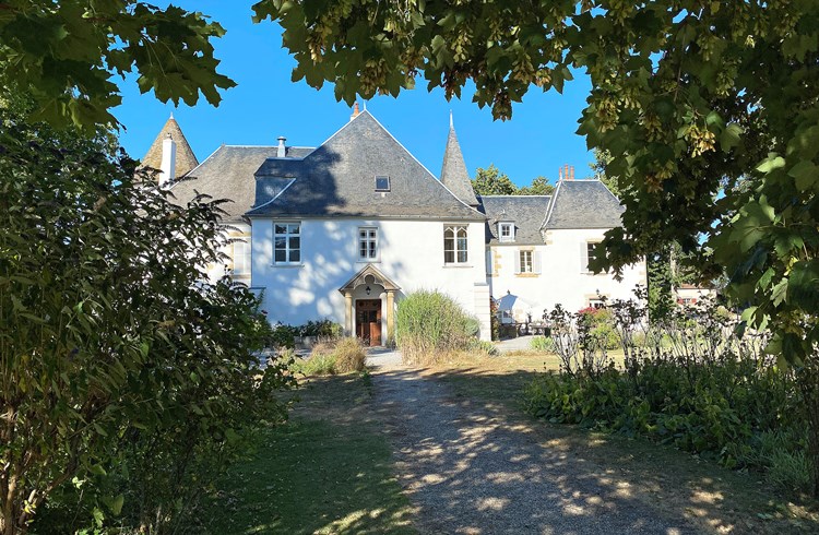 Im Chateau d’Embourg, der Hauptsehnswürdigkeit des Anwesens, wohnen Werner Vitali und Esther Gut. Das Schloss hat 18 Zimmer. (Foto Thomy Jeker)