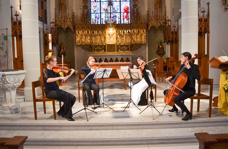 Brachten klassische Streicherklänge nach Hildisrieden (von links): Mira Migliorese, Marianna Szadowiak, Xiao Bürgi-Ma, Giulia Ajmone-Marsan. (Foto Emil Barmet)