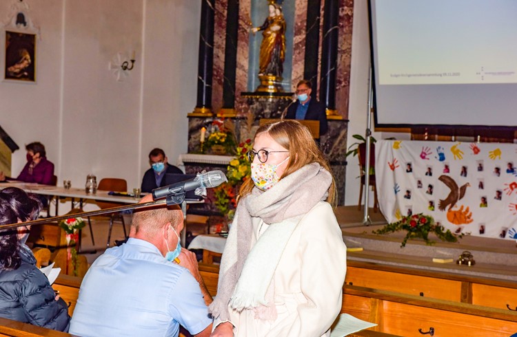 Die junge Hellbühlerin Nina Schmid lancierte die Unterschriftensammlung für die Beibehaltung des nächtlichen Glockenschlags. (Foto Michael Wyss)