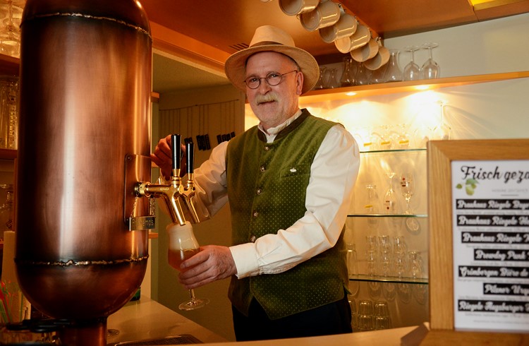 Gastronom Orest Jaworsky will das Bierhaus 1785 mit Restaurant und Bierspezialitätenladen altershalber verkaufen. (Foto ZVG)