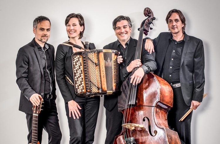 Das Quartett Claudia Muff (v. l): Felix Brühwiler, Claudia Muff, Peter Gossweiler und Julian Dillier. (Foto zvg)