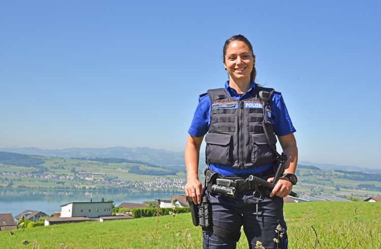 Als Sicherheits- und Verkehrspolizistin ist Angelika Müller an vorderster Front mit dabei. (Foto Sarah Amrein)