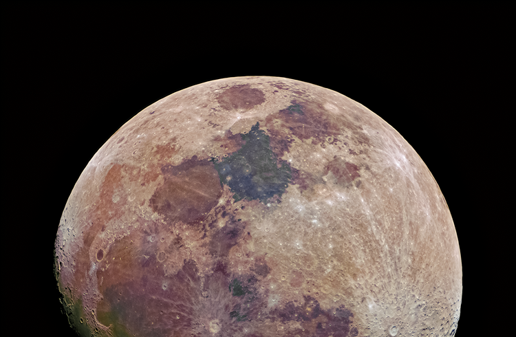 Bild Nr. 3: Den zunehmenden Mond fotografierte Sascha Matter von Sursee aus. (Foto Sascha Matter)