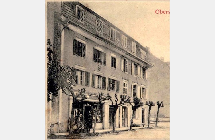 Das Doppelhaus an der Oberstadt 1 und 3 in einer historischen Aufnahme von 1903. (Foto zvg)