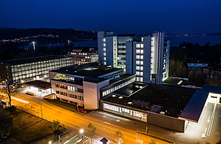 Im April 2020 entschied der Luzerner Regierungsrat, dass er das neue Spital in Sursee am bestehenden Standort (Bild) bauen will. (Foto Manuel Arnold/Archiv)