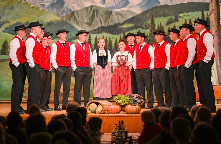 Der Jodelklub Neuenkirch lud zu seinem Konzert im Pfarreiheim Neuenkirch ein.  (Foto Werner Mathis)