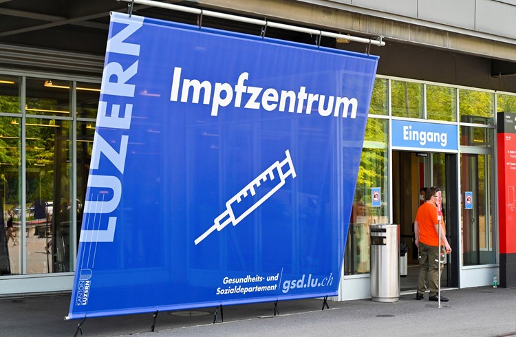 Impfzentrum Luzern in der Messe Luzern.  (ZVG)