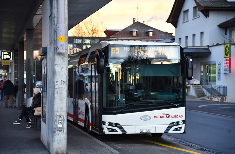 Seit letztem Sonntag ist die ausgebaute Buslinie 65 in Aktion. (Foto Stefanie Zumbach)