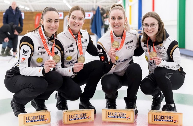 Die Sempacherin Selina Witschonke (ganz rechts) gewann an der Schweizermeisterschaft Bronze. (Foto zVg)