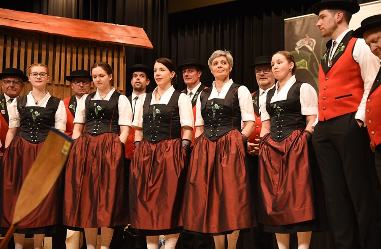 Der Jodelclub Sempach sang auf qualitativ äusserst hohem Niveau. (Foto Flavia Rivola)