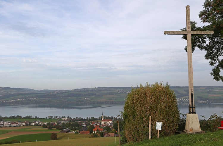 Kreuz beim Chilemichel auf dem Nottwilerberg: Auch die Region sehnt sich Veränderungen in der katholischen Kirche herbei. (Foto Geri Wyss)