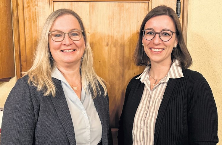 Gabriela Ziswiler (links) und Nadia Wüest an der Nominationsversammlung der FDP im Januar. (Foto zvg/Archiv)