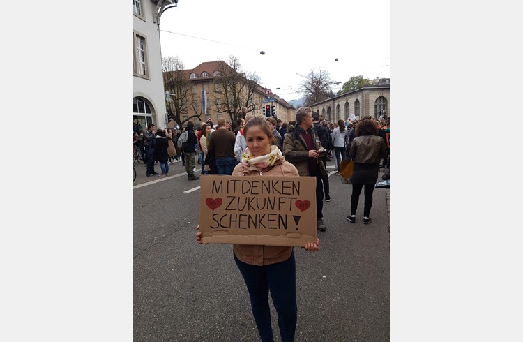 Sonja Estermann bei einer Klima-Demonstration. (Foto zvg)