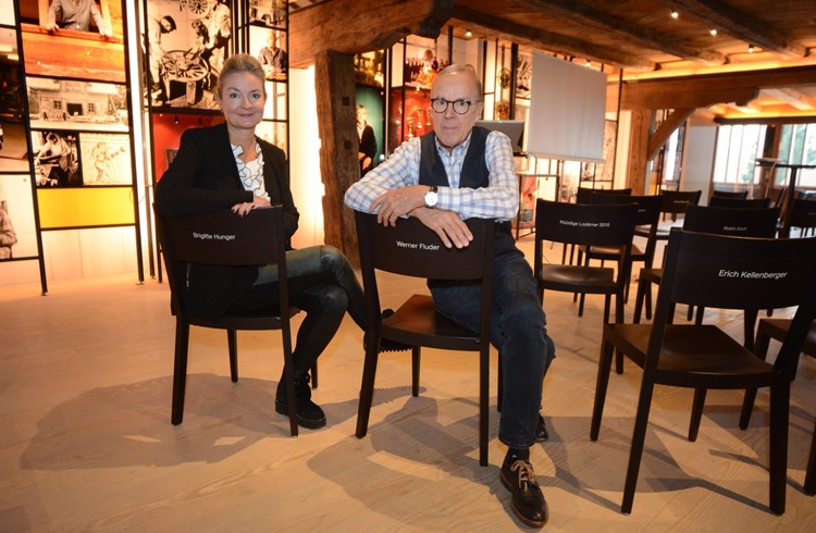 Brigitte Hunger und Werner Fluder im Tuchlaubensaal. (Foto wy)