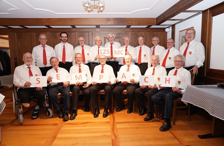 Die Sänger freuen sich auf ihr Jubiläumsjahr zum 125-jährigen Bestehen des Männerchors Sempach. Foto zvg