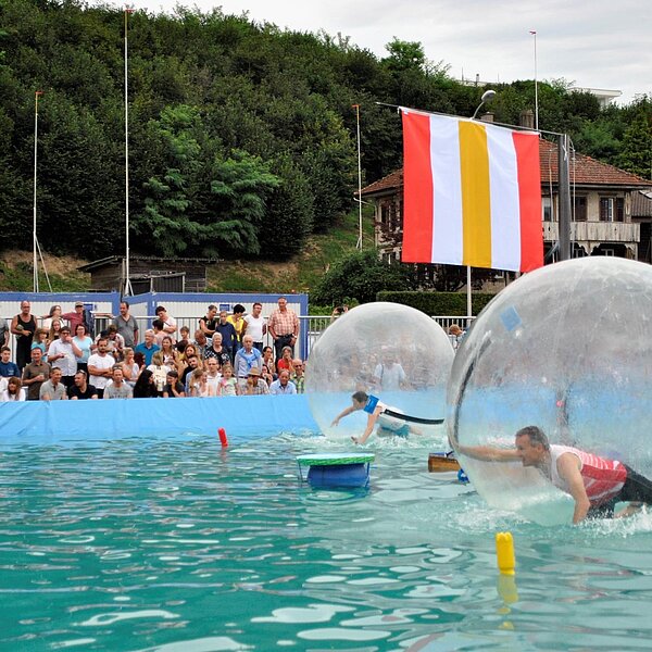 
									Jubiläumsfeier und Seefestspiele - Seeclub Sempach: Bild 12
								